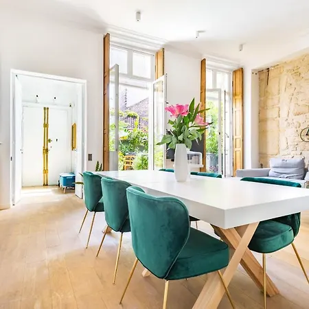 Apartment Loft With Terrace & Ac In The Heart Of Paris
