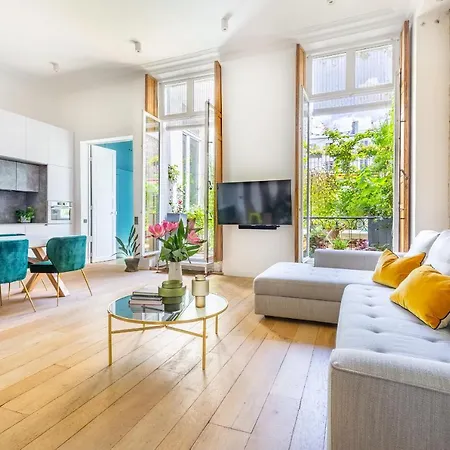 Loft With Terrace & Ac In The Heart Of * Paris