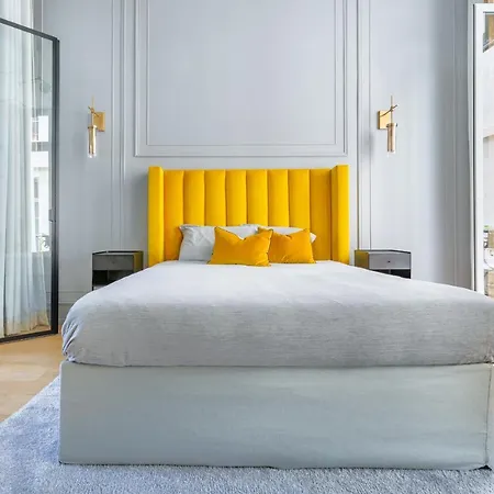 Loft With Terrace & Ac In The Heart Of